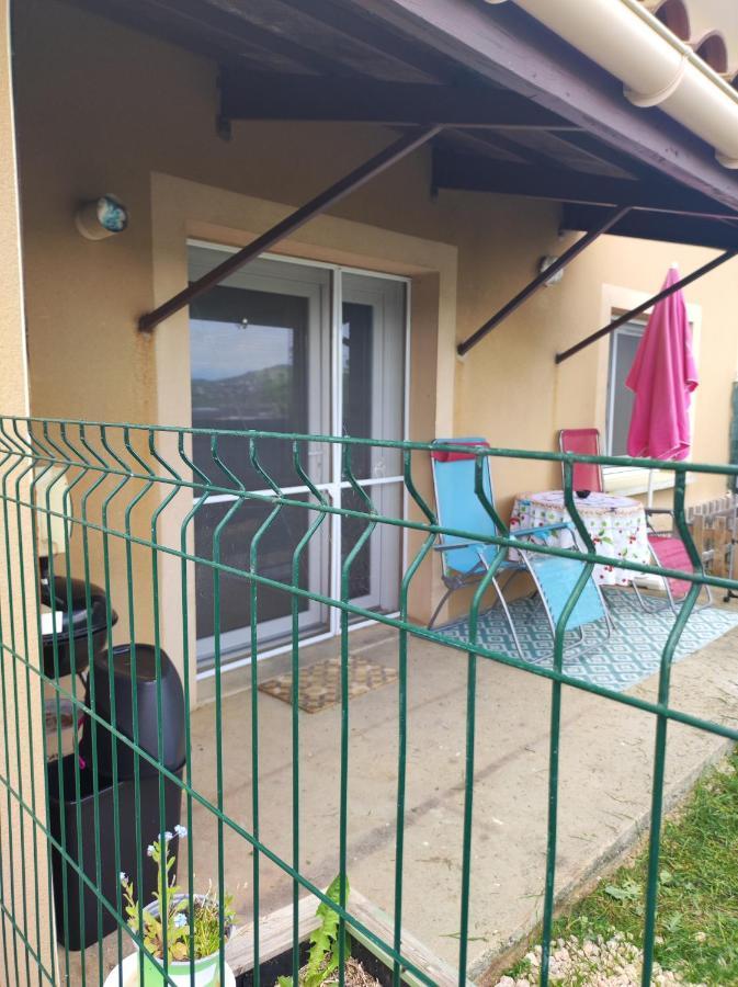 شقة F2 Exterieur Lit King Size Brives-Charensac المظهر الخارجي الصورة